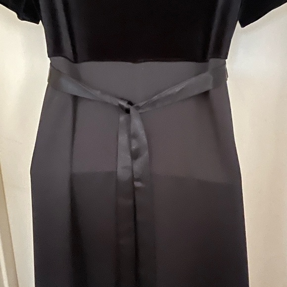 Formal Dress - Picture 4 of 5